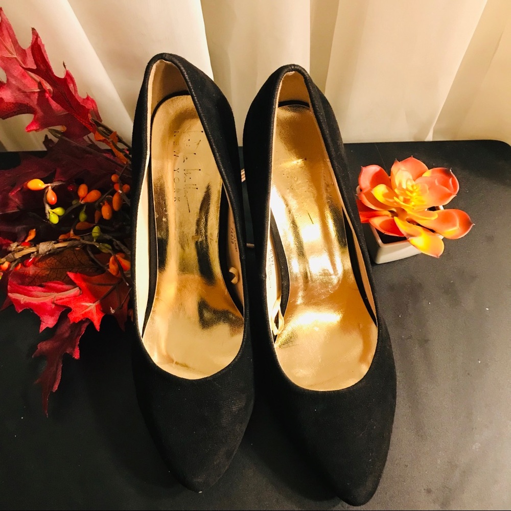 🔥Nicole Miller New York Blk Faux Suede  heels🔥💋